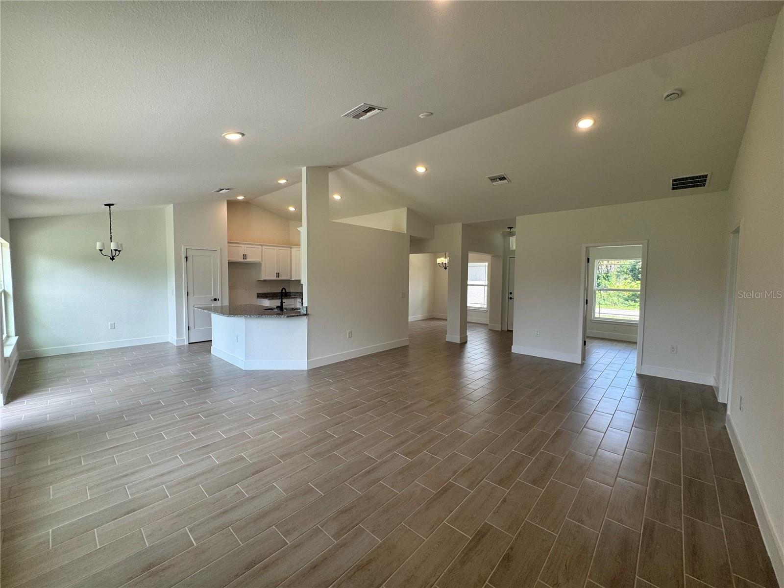 5923 GIFFEN AVE — photo 13