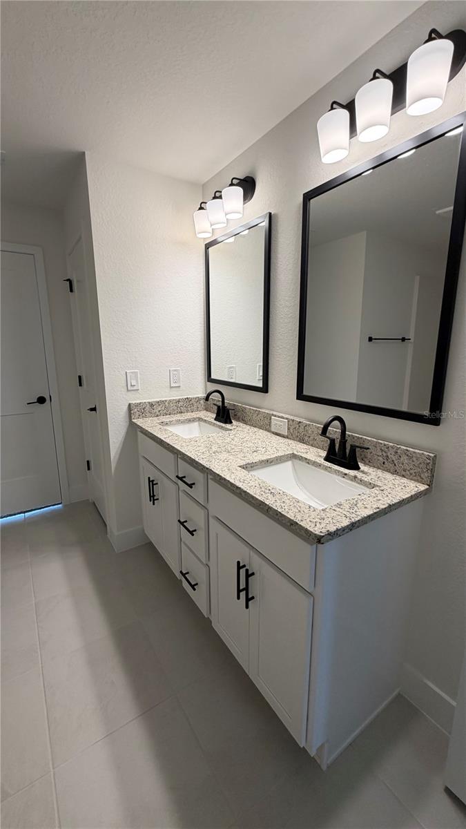 2683 AVERLAND LOOP — photo 9