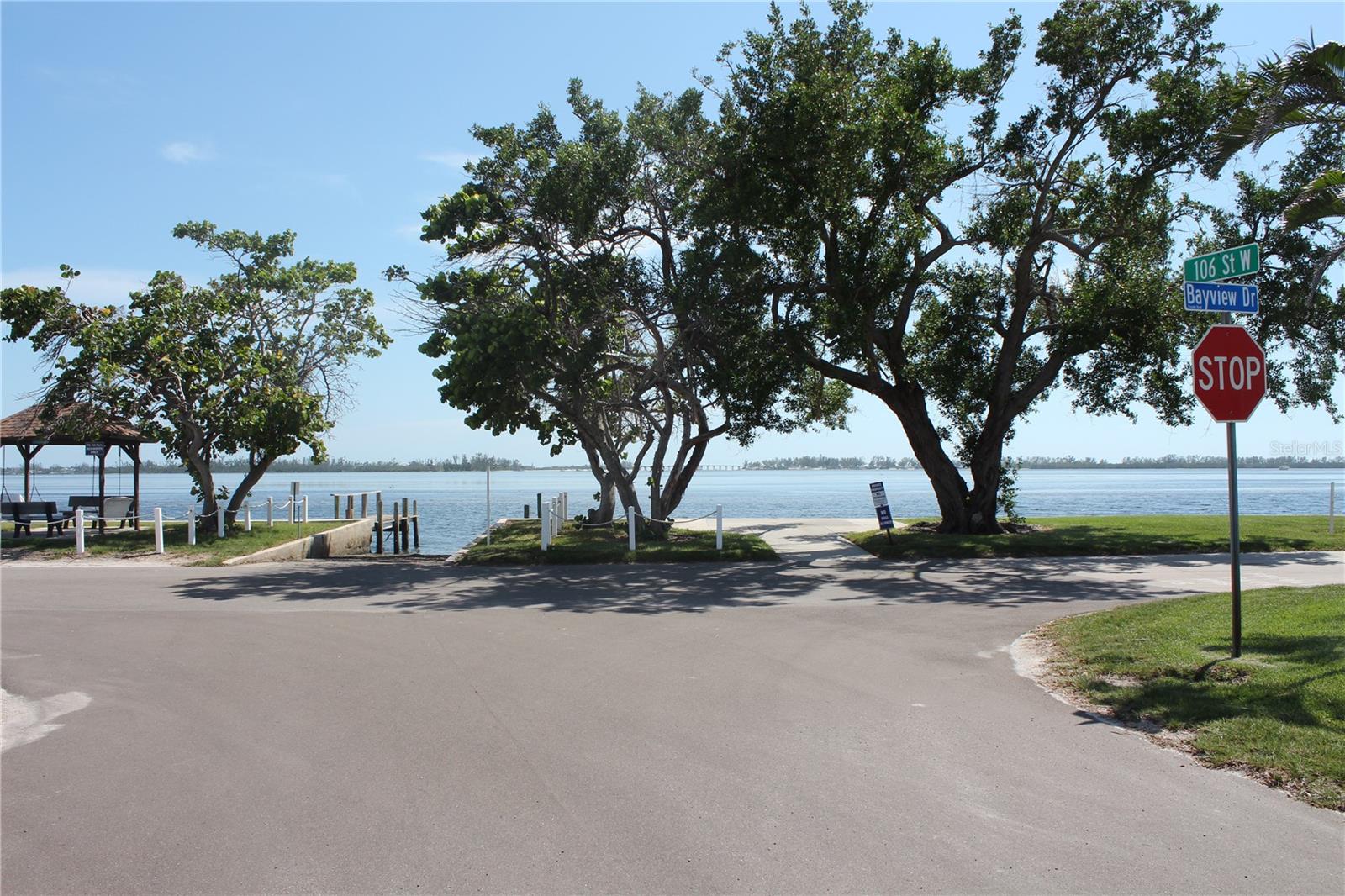 10315 CORTEZ RD W #1/2 BV — photo 4