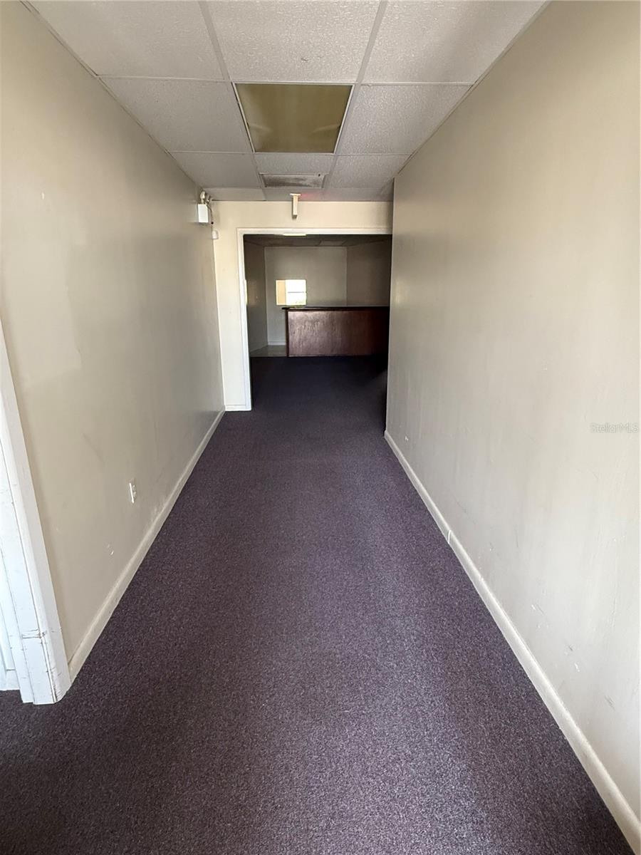 6736 COMMERCE AVE — photo 3