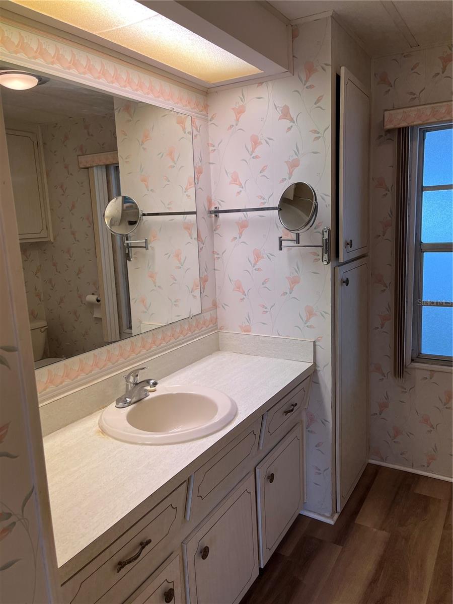 806 JOLANDA CIR — photo 30