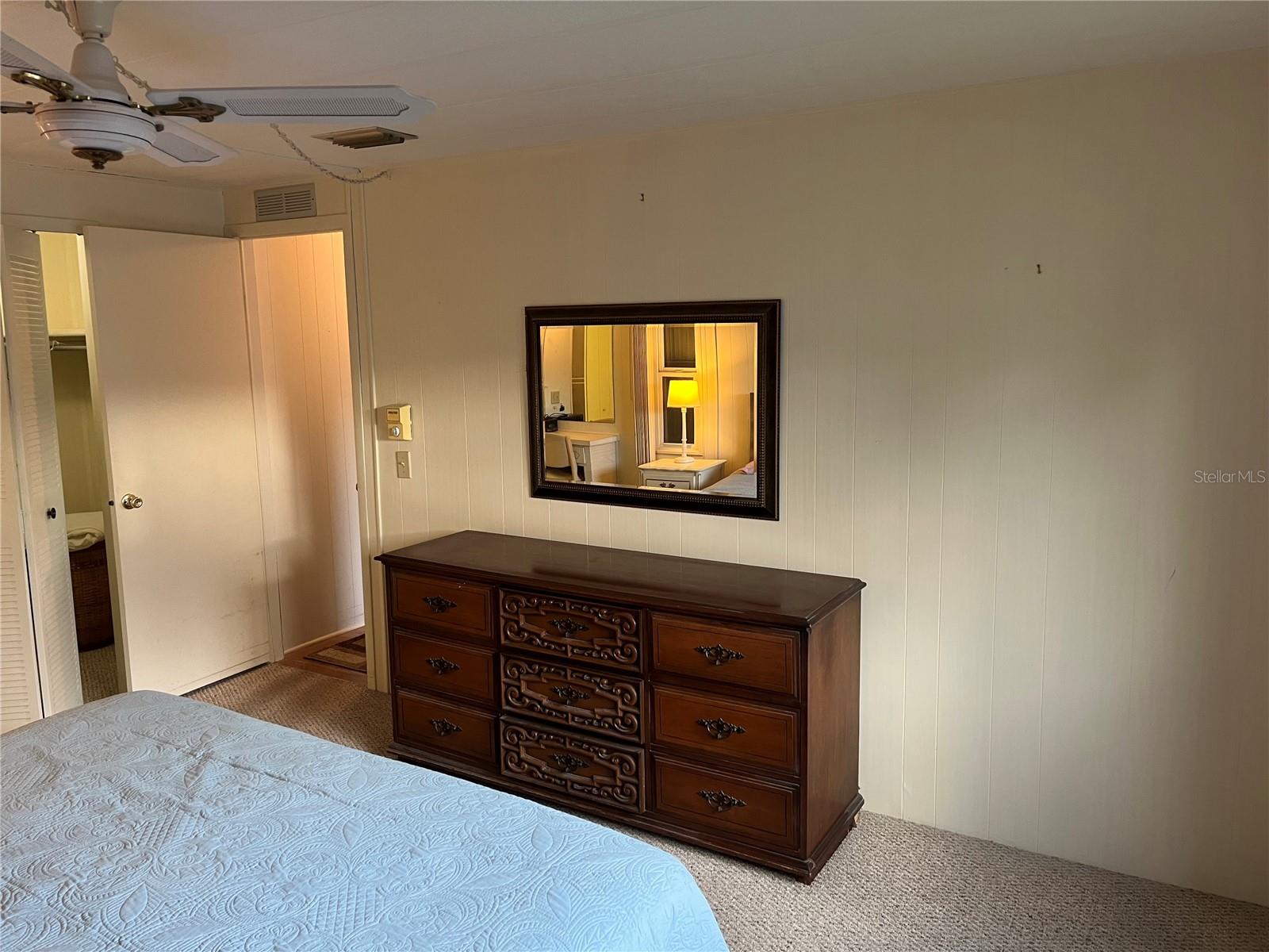 806 JOLANDA CIR — photo 36
