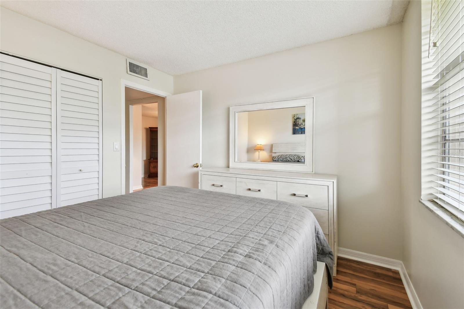 5095 BAY ST NE #103 — photo 18