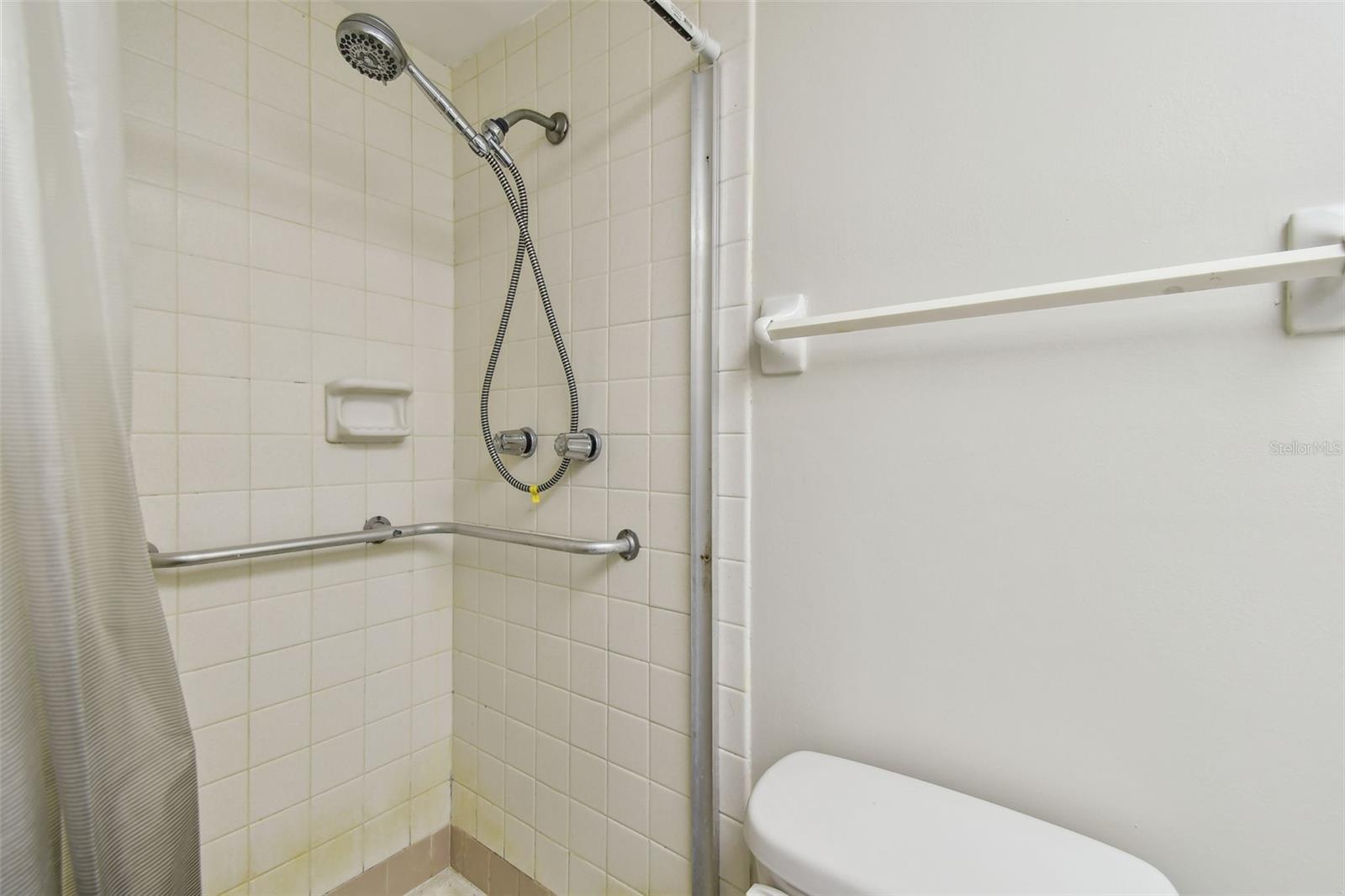 5095 BAY ST NE #103 — photo 20