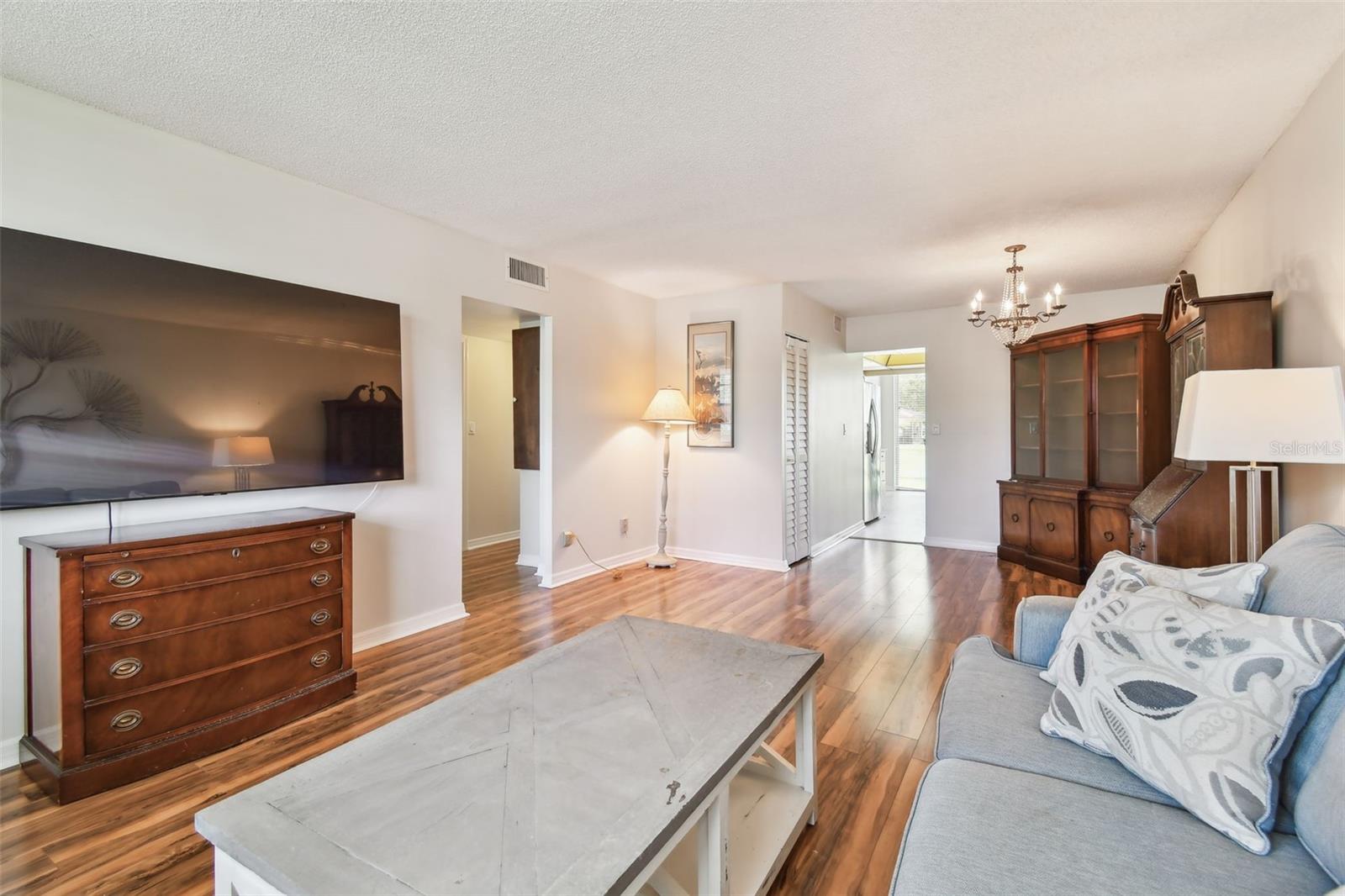 5095 BAY ST NE #103 — photo 6