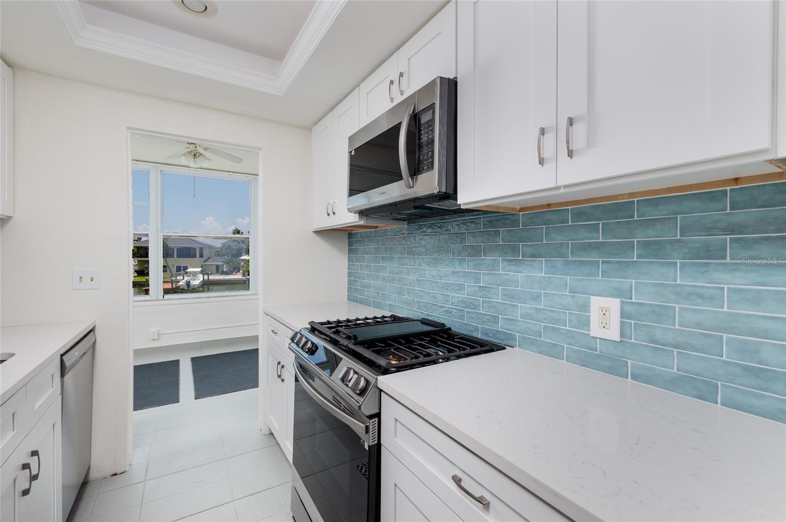 1893 SHORE DR S #209 — photo 10