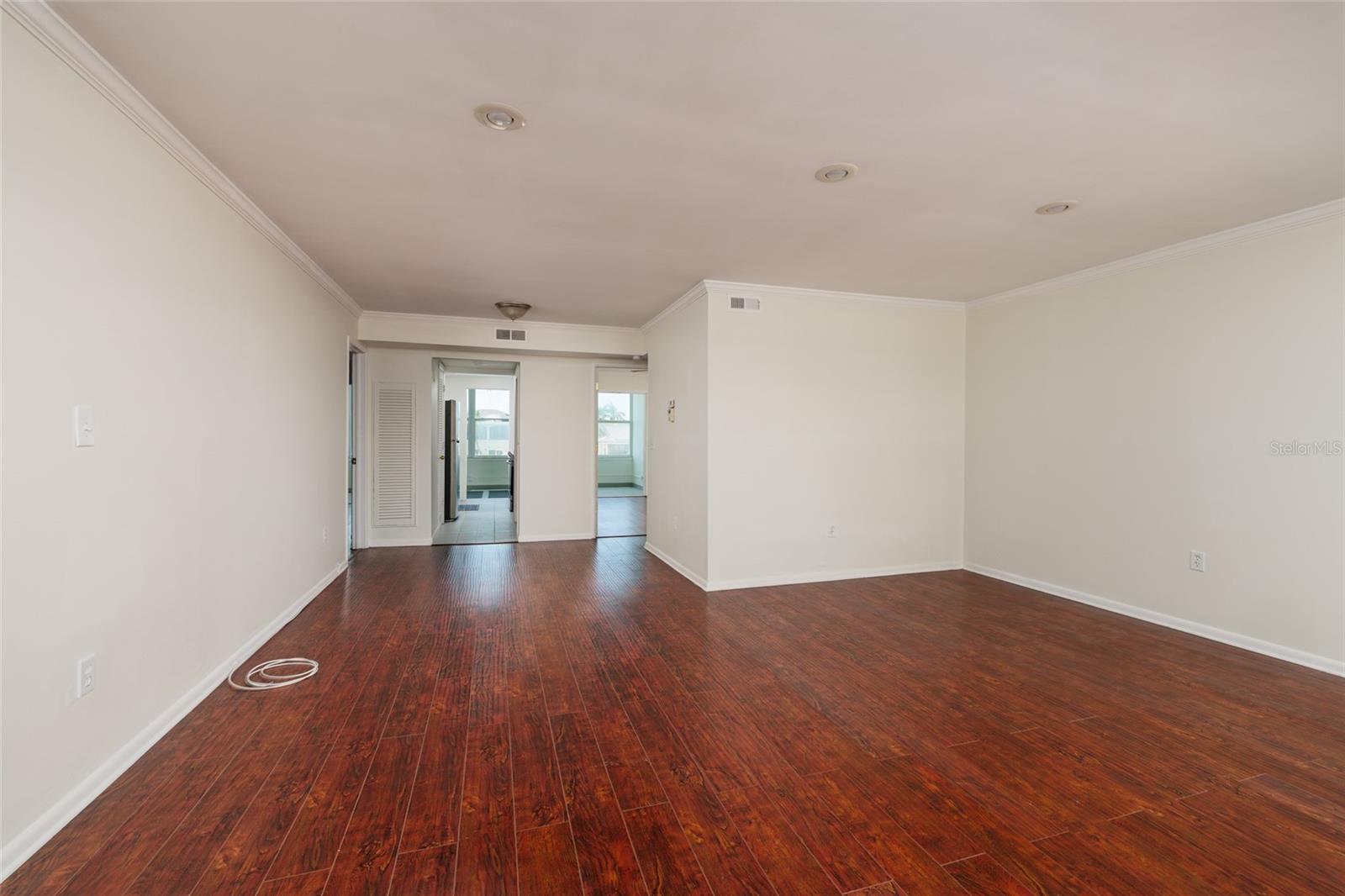 1893 SHORE DR S #209 — photo 7