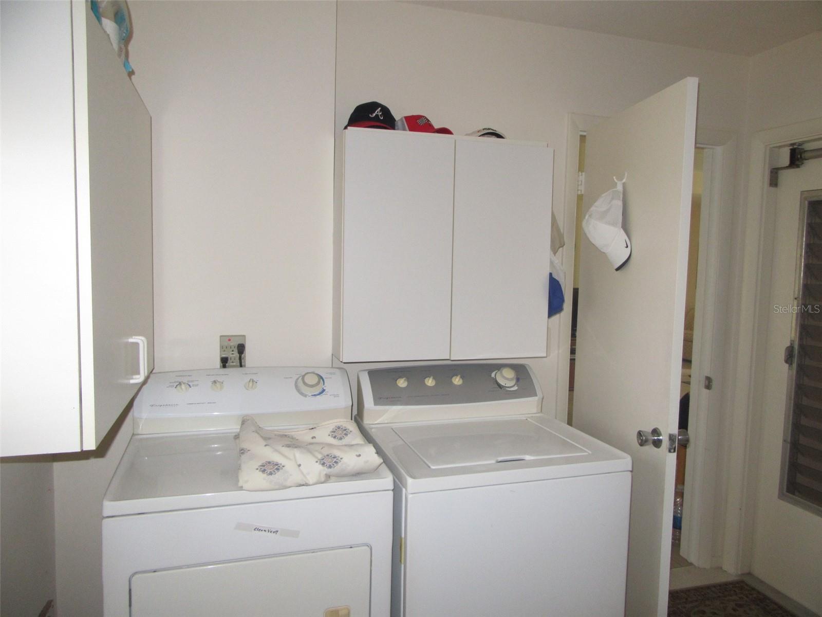 8158 FAY AVE — photo 18