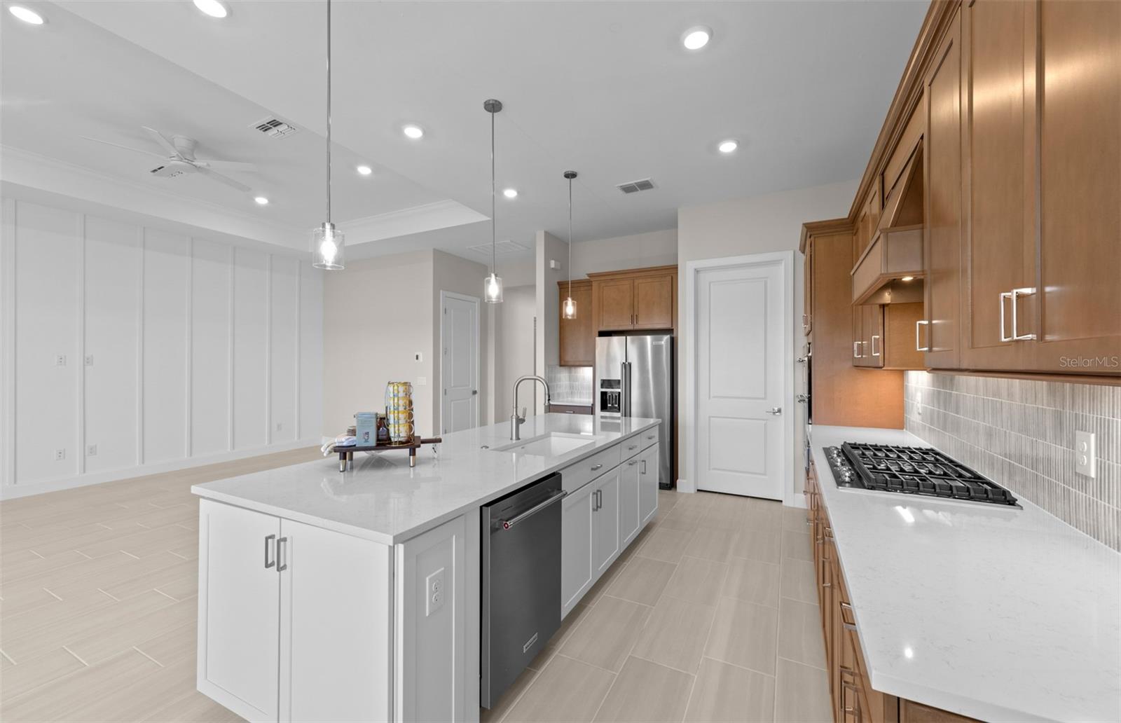 1835 SILVER SHORES BLVD — photo 11