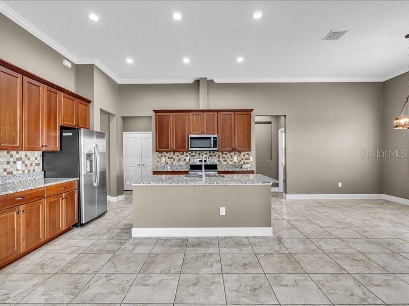 5054 LAKE TOSCANA DR — photo 16
