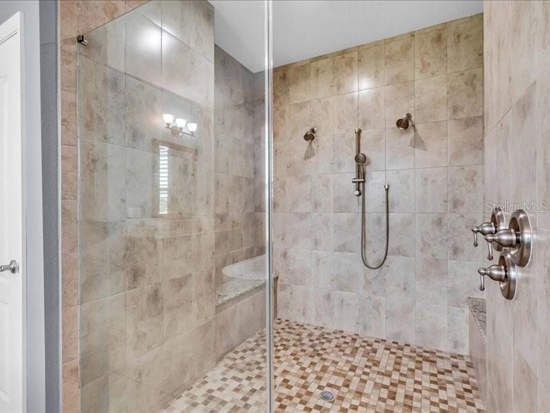 5054 LAKE TOSCANA DR — photo 36