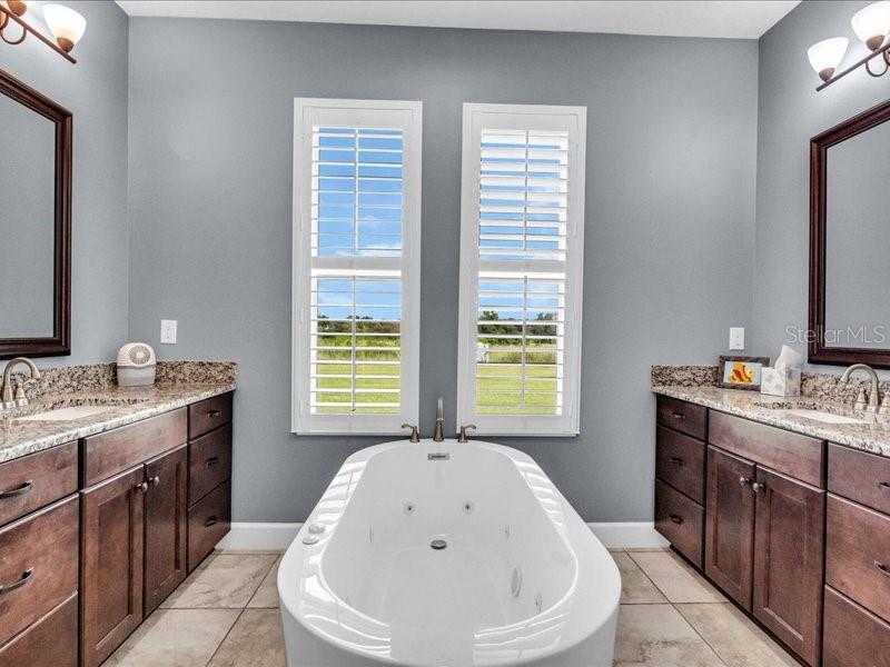 5054 LAKE TOSCANA DR — photo 34