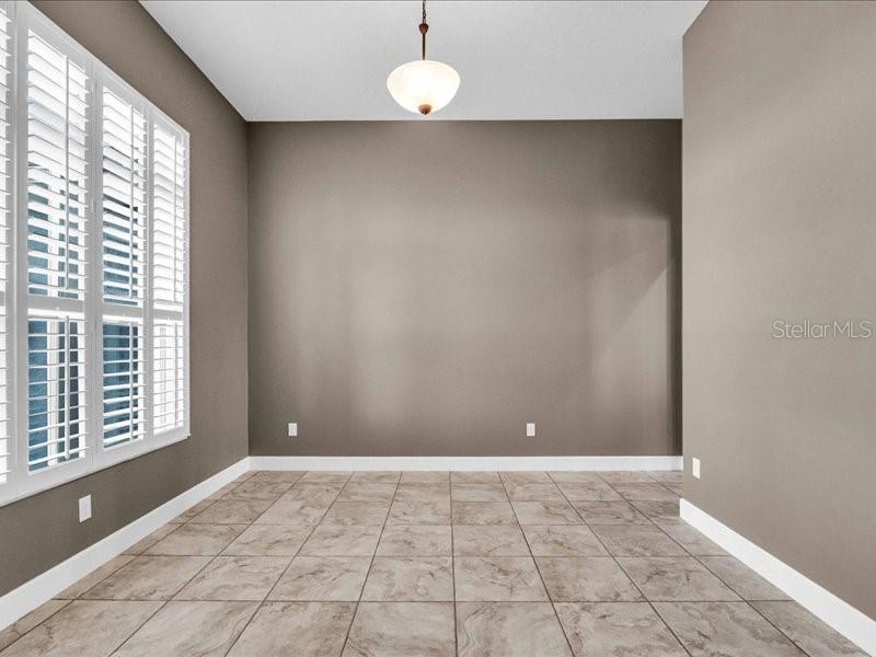 5054 LAKE TOSCANA DR — photo 11