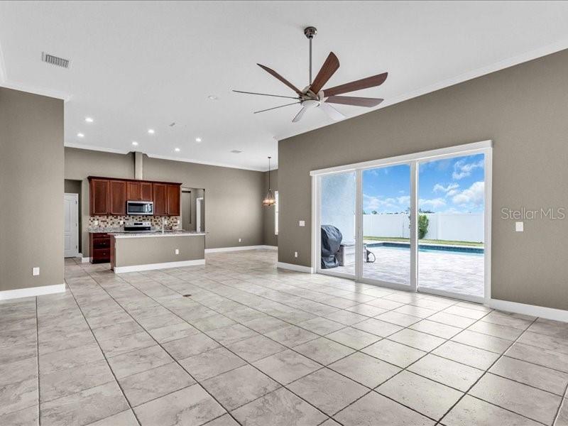 5054 LAKE TOSCANA DR — photo 21