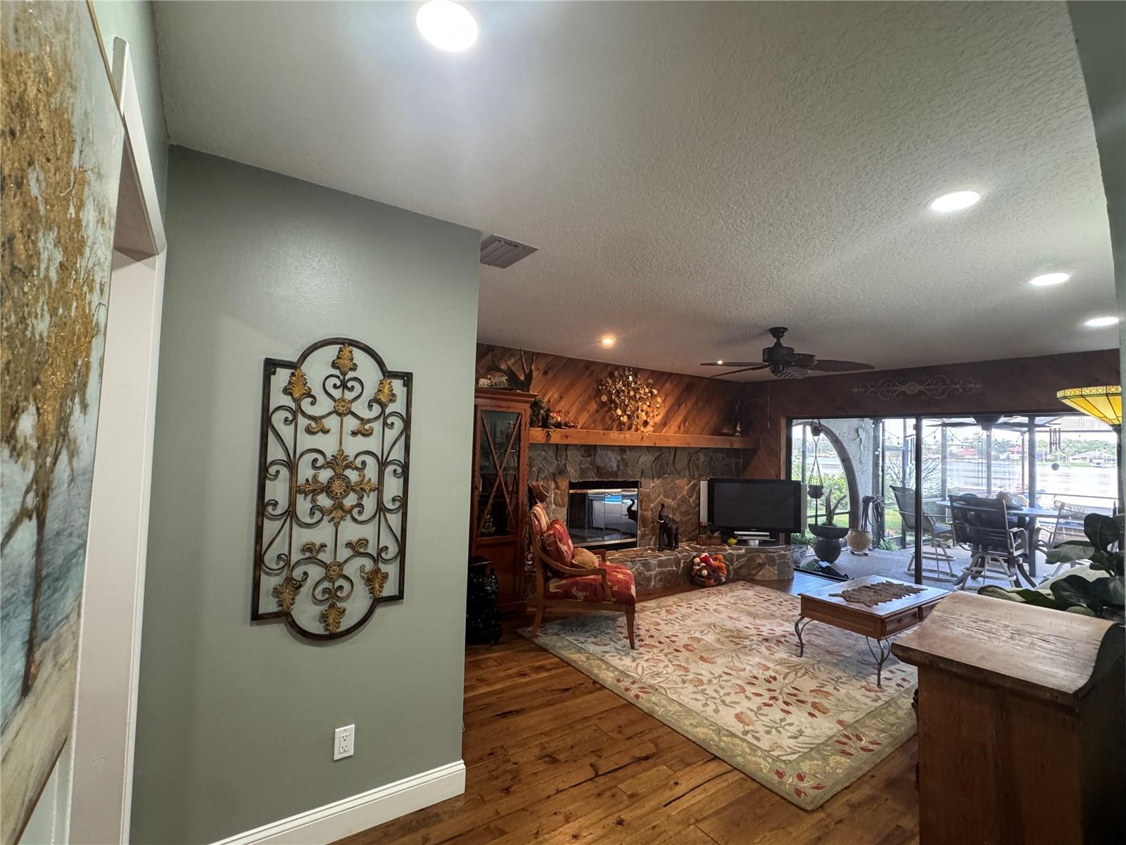 3545 LAKE PADGETT DR — photo 15