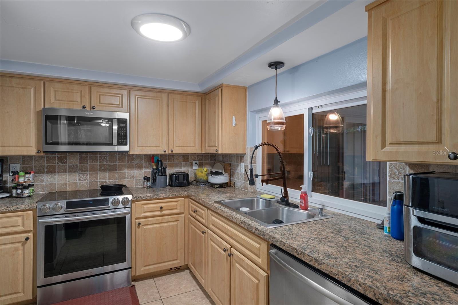 12514 COFFEE HILL ROW — photo 15