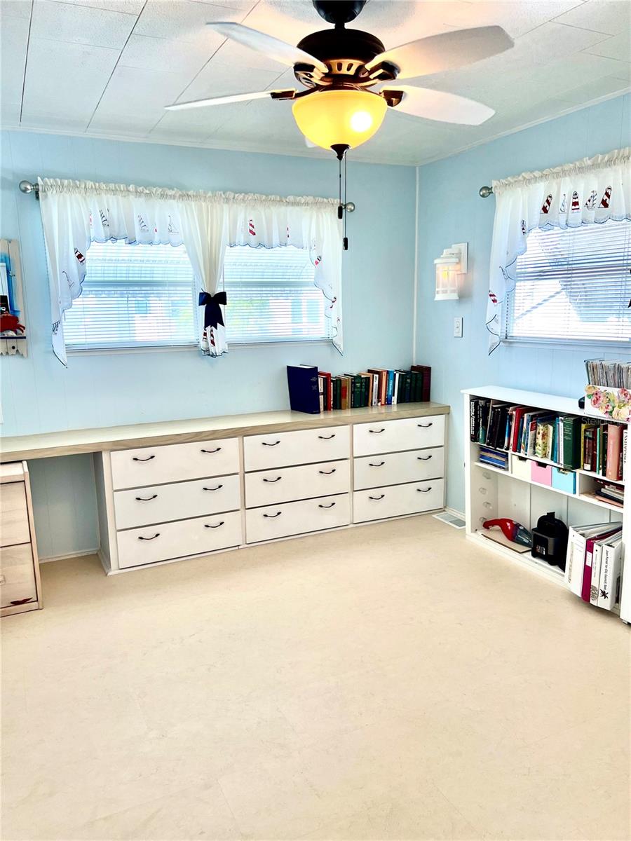 132 S PARK DR #132 — photo 15