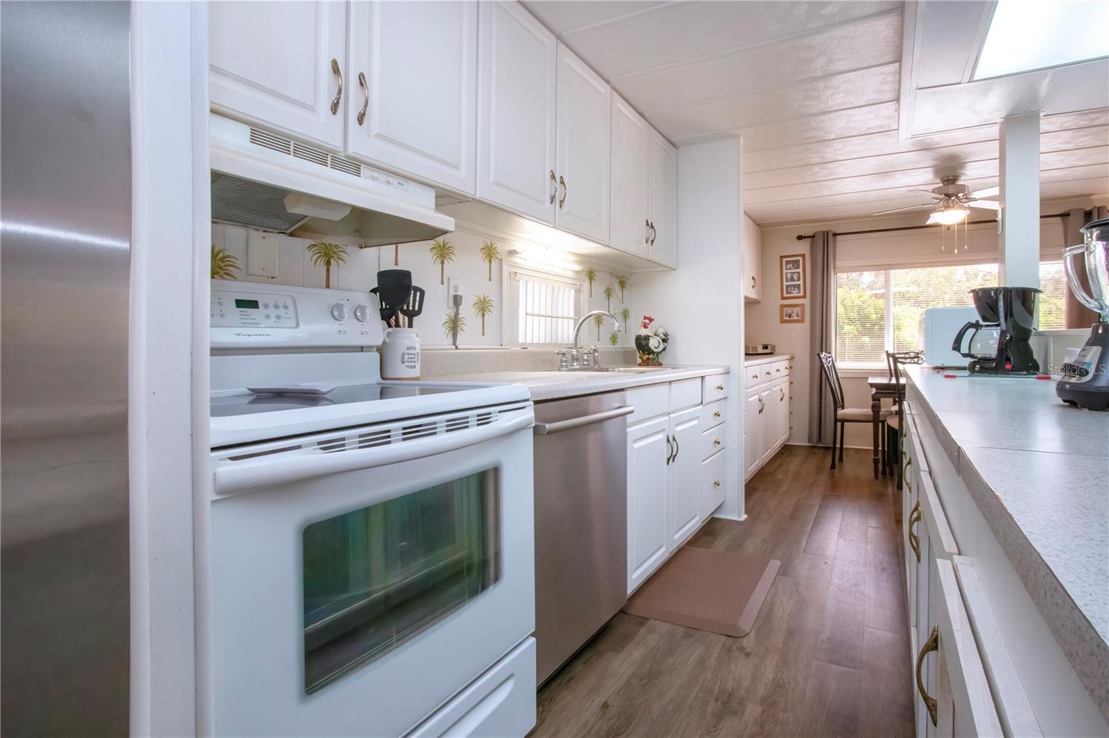 420 49TH ST E #176 — photo 32