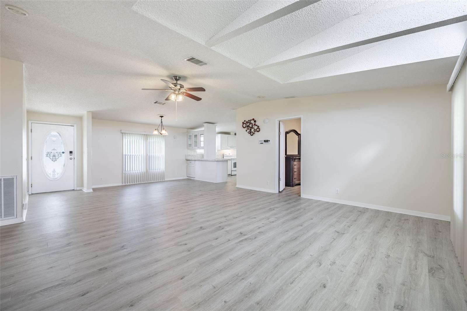 3111 SHORT LEAF ST — photo 12