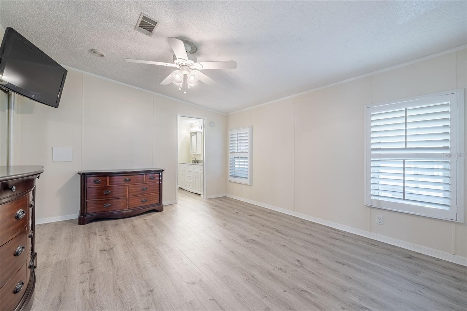 3111 SHORT LEAF ST — photo 22