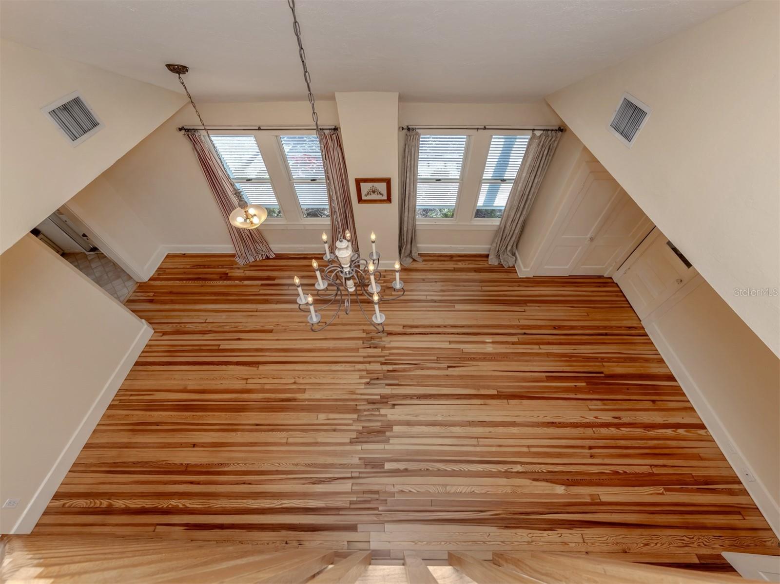726 EAGLE POINT DR — photo 11