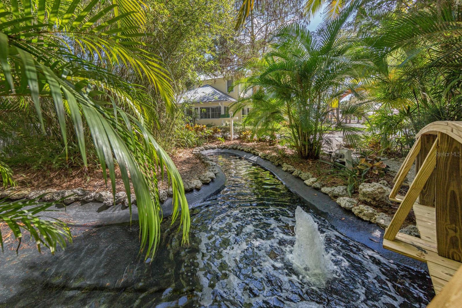726 EAGLE POINT DR — photo 44