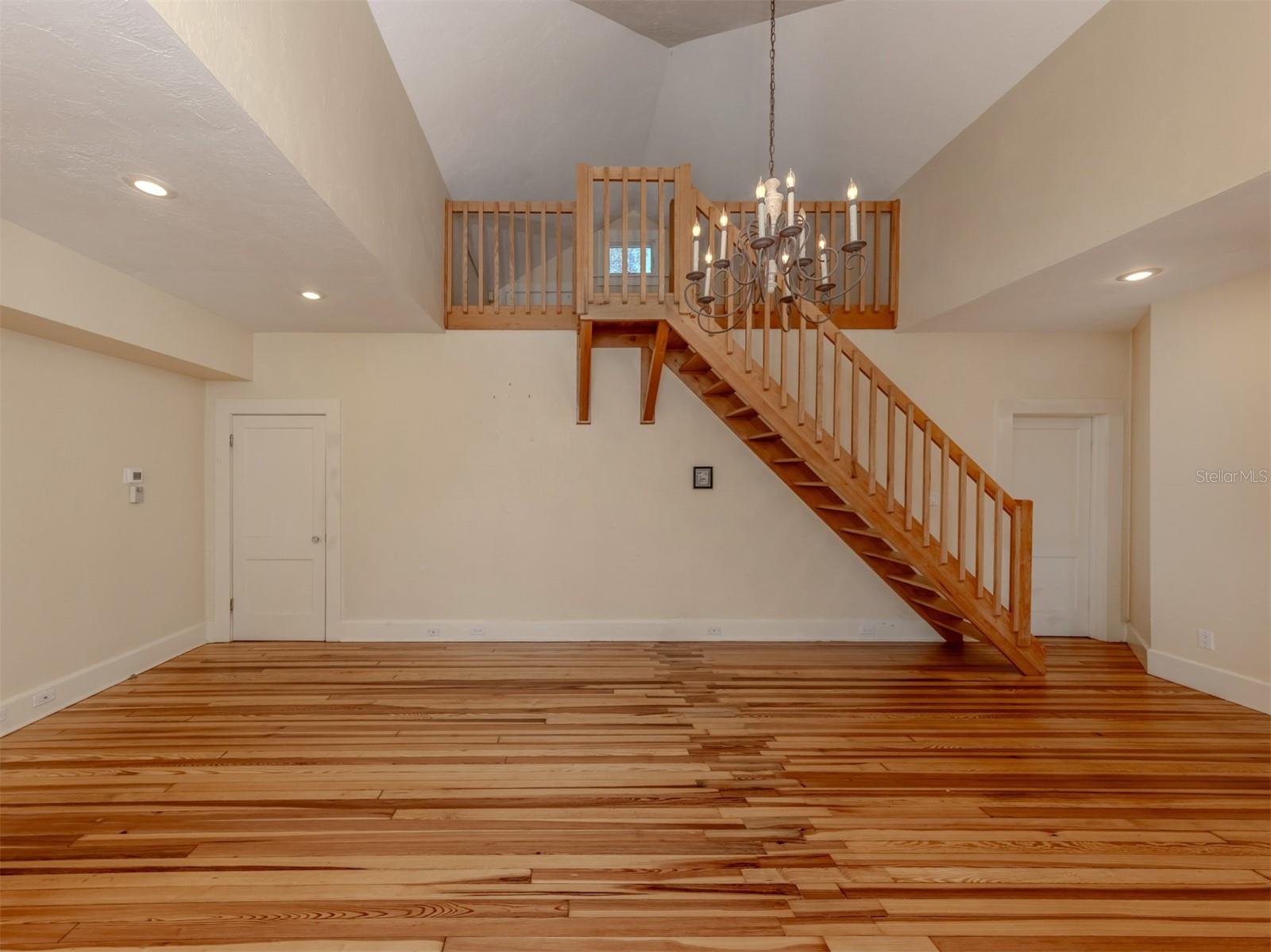 726 EAGLE POINT DR — photo 5