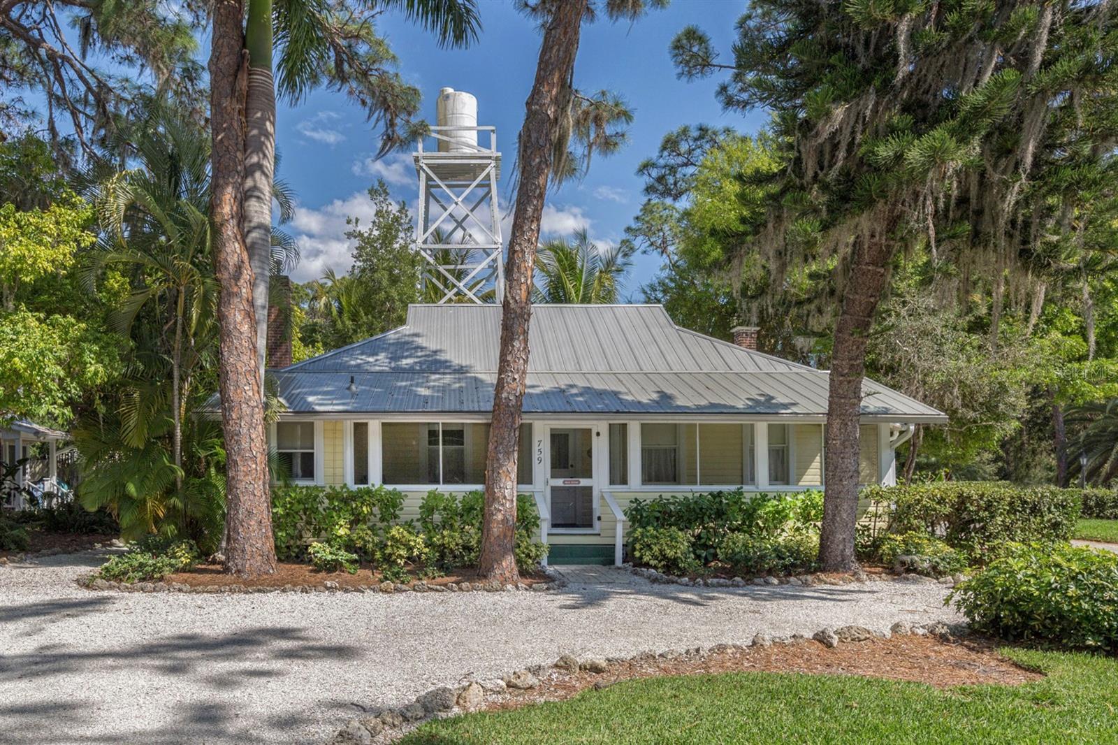 726 EAGLE POINT DR — photo 45