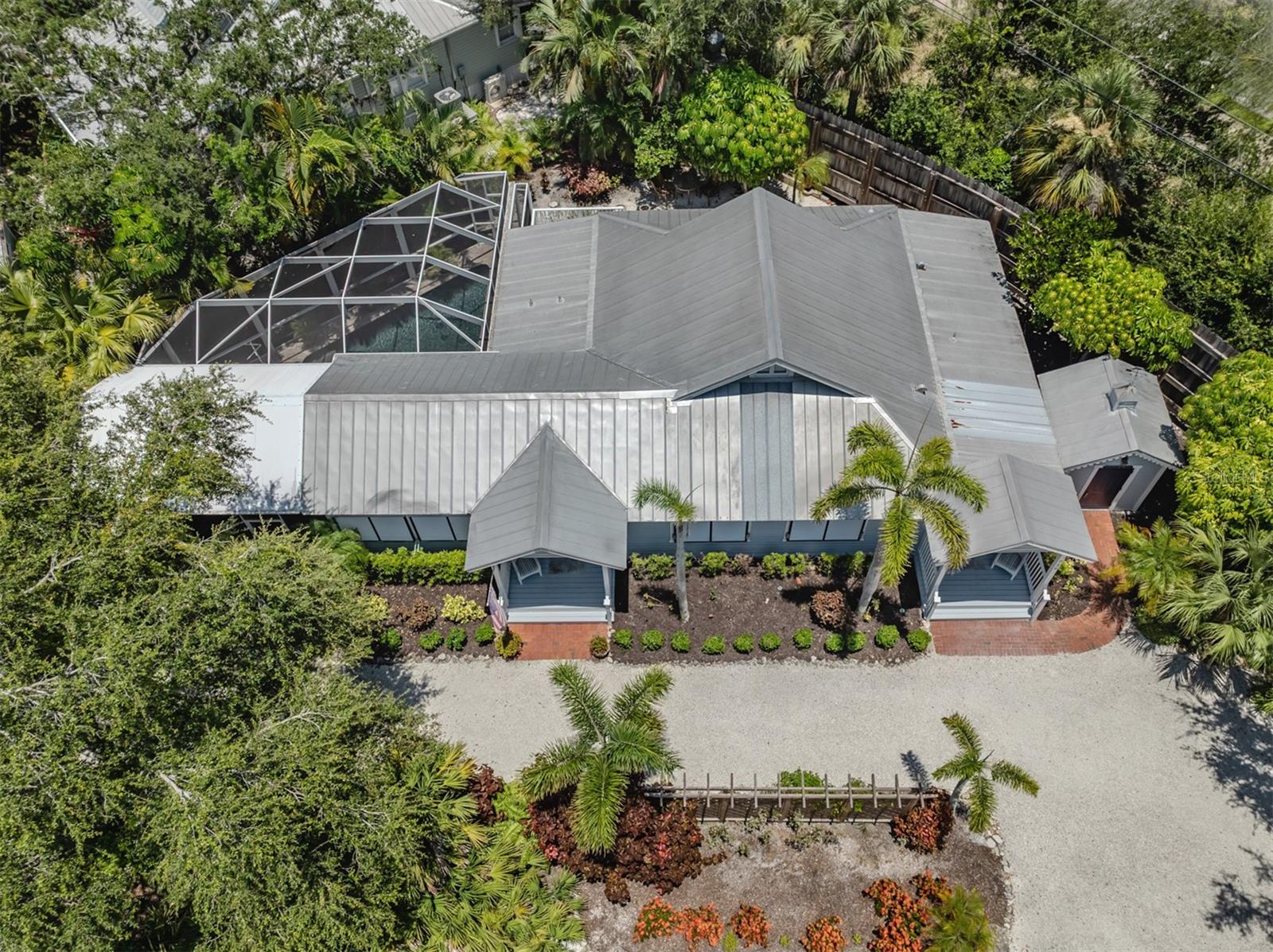 726 EAGLE POINT DR — photo 34