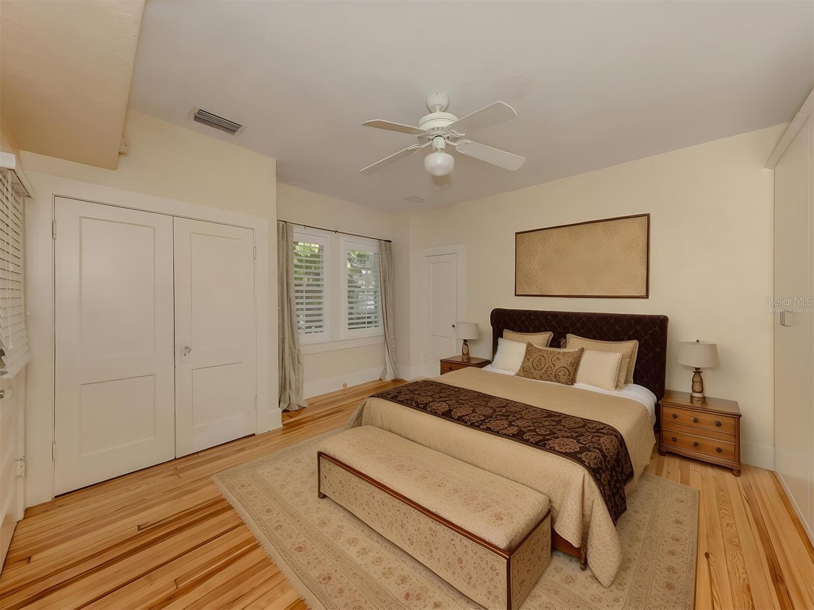 726 EAGLE POINT DR — photo 23