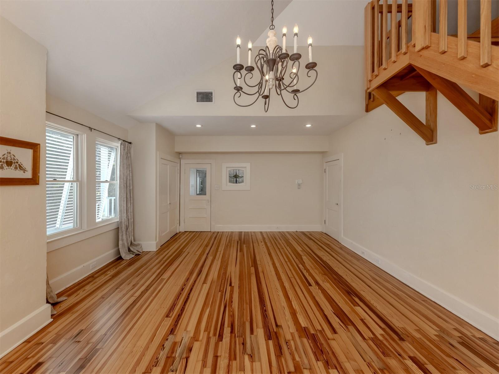 726 EAGLE POINT DR — photo 7