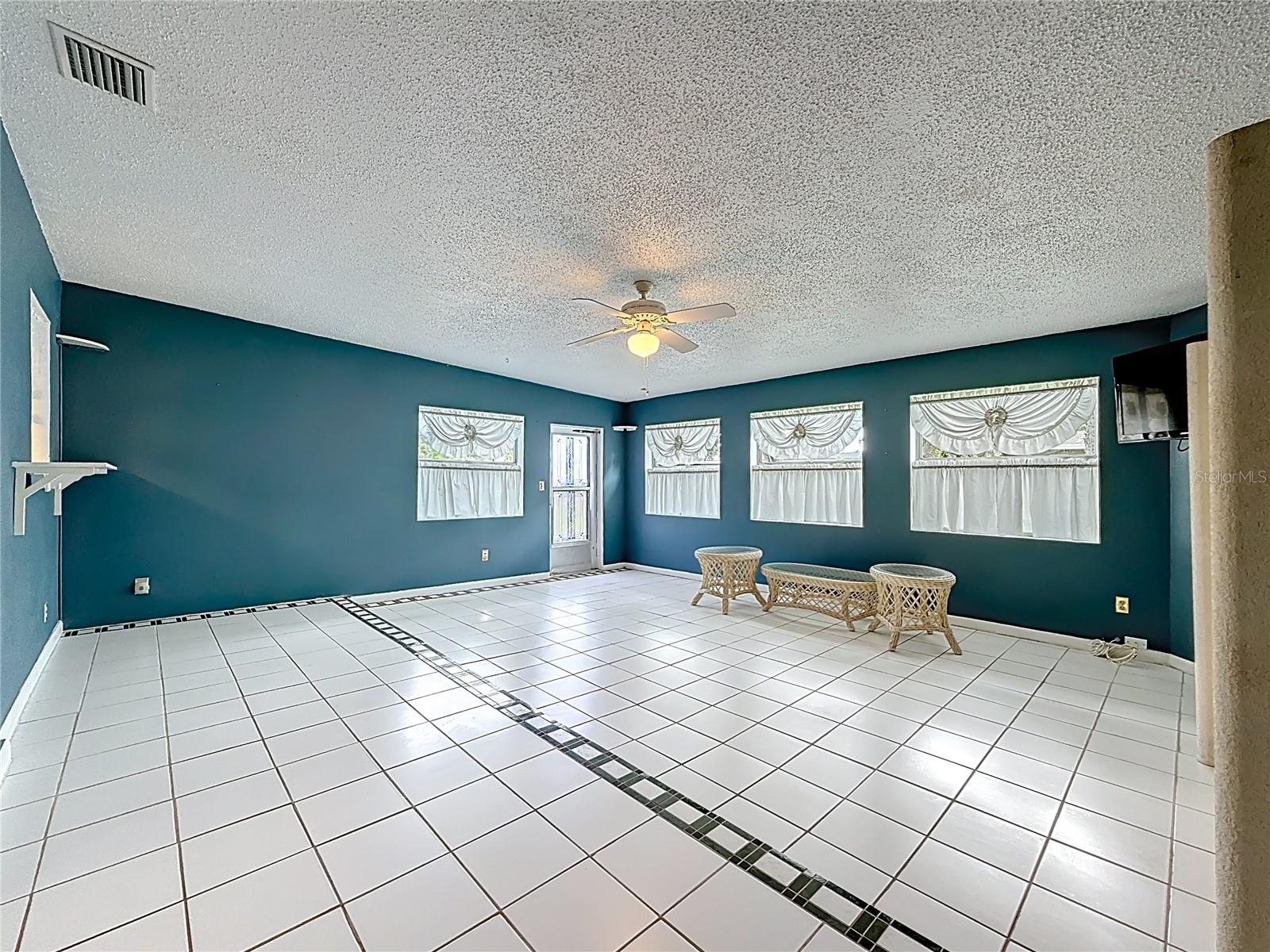 108 INDIAN ROCKS RD S — photo 24