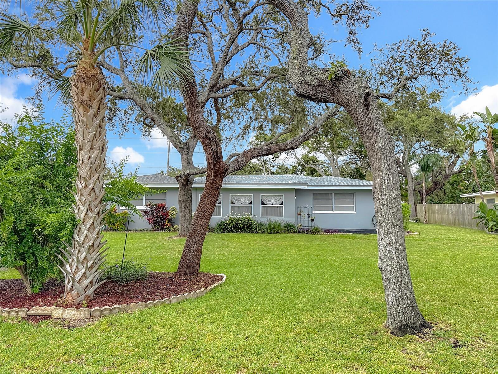 108 INDIAN ROCKS RD S — photo 56