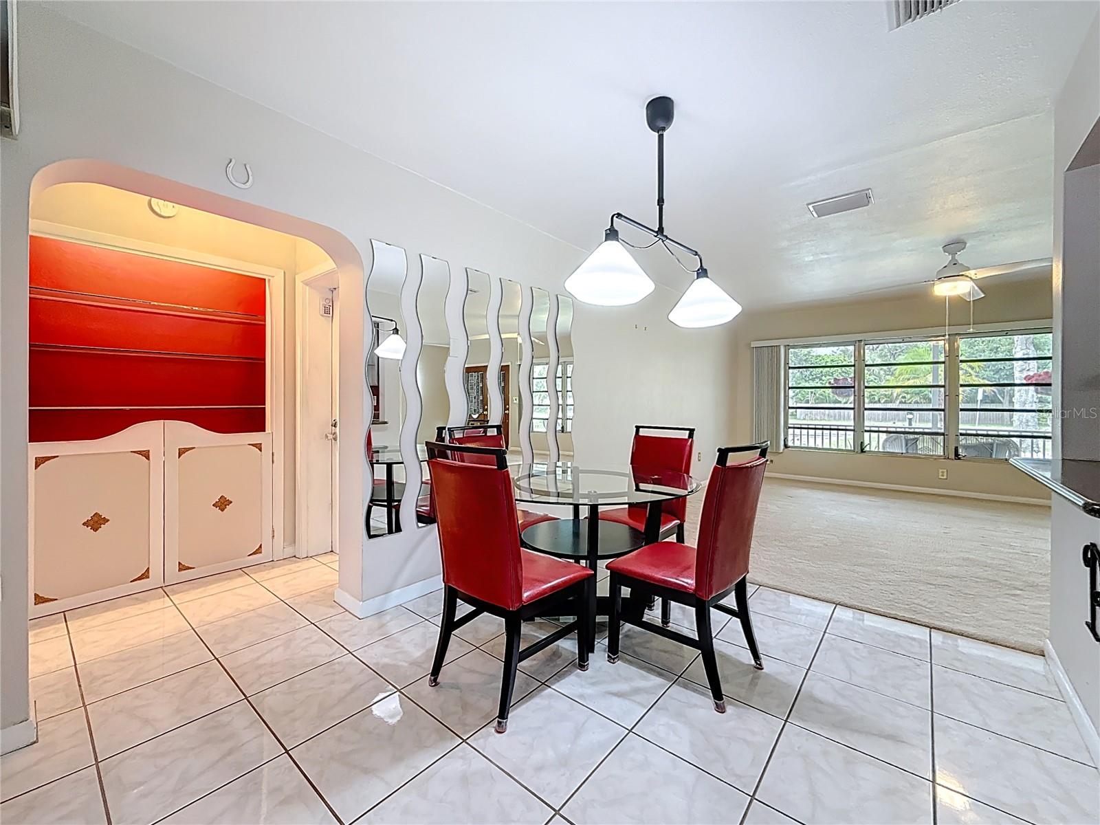 108 INDIAN ROCKS RD S — photo 17