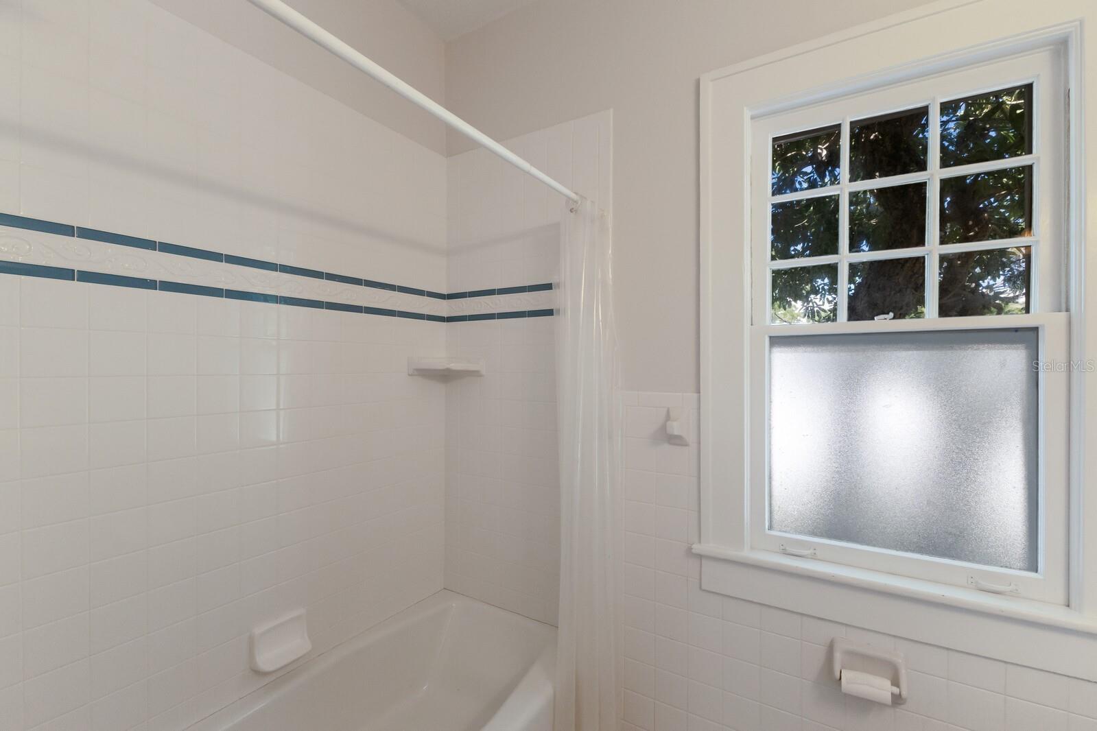 455 ACACIA DR — photo 33