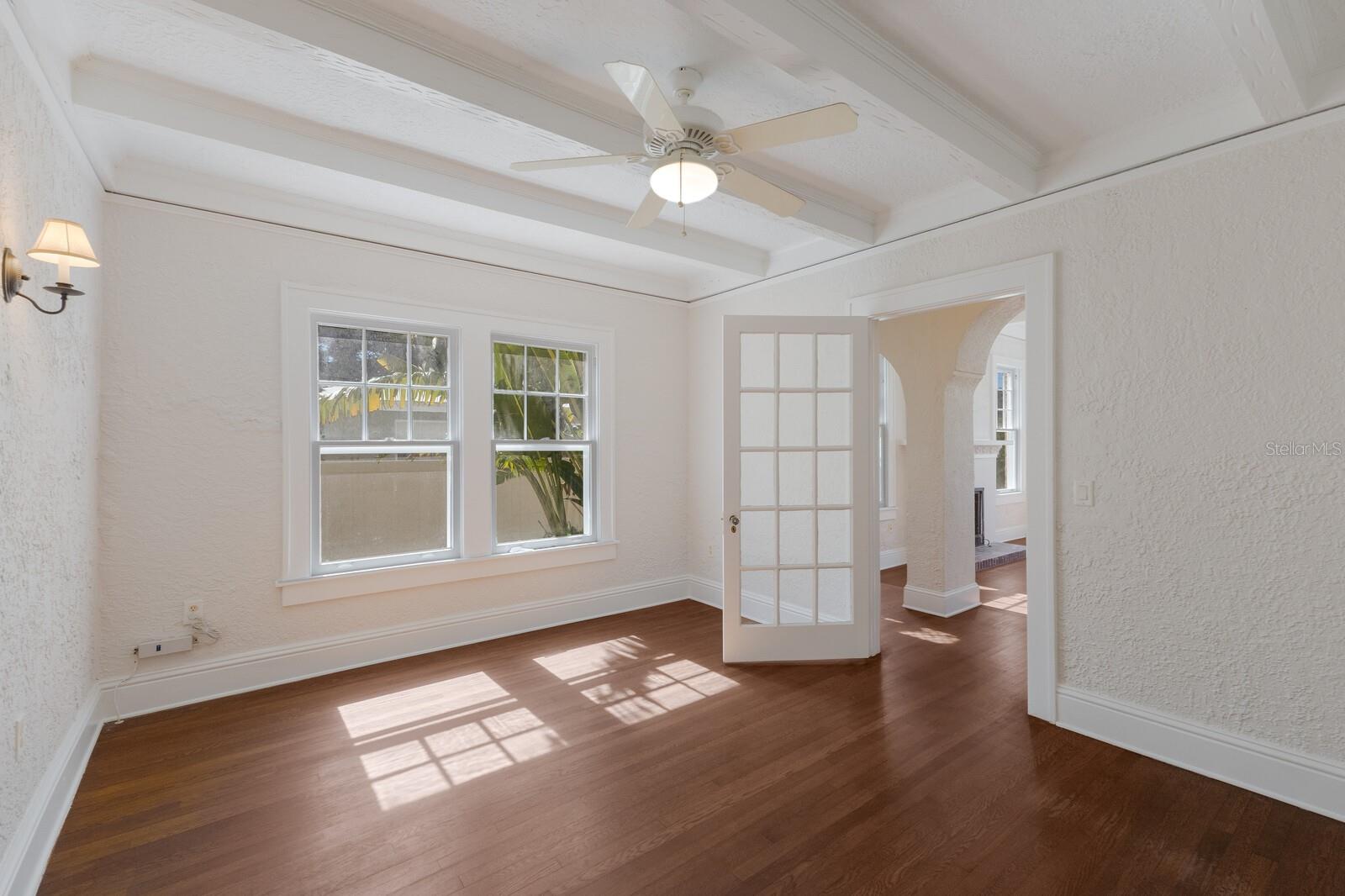 455 ACACIA DR — photo 5