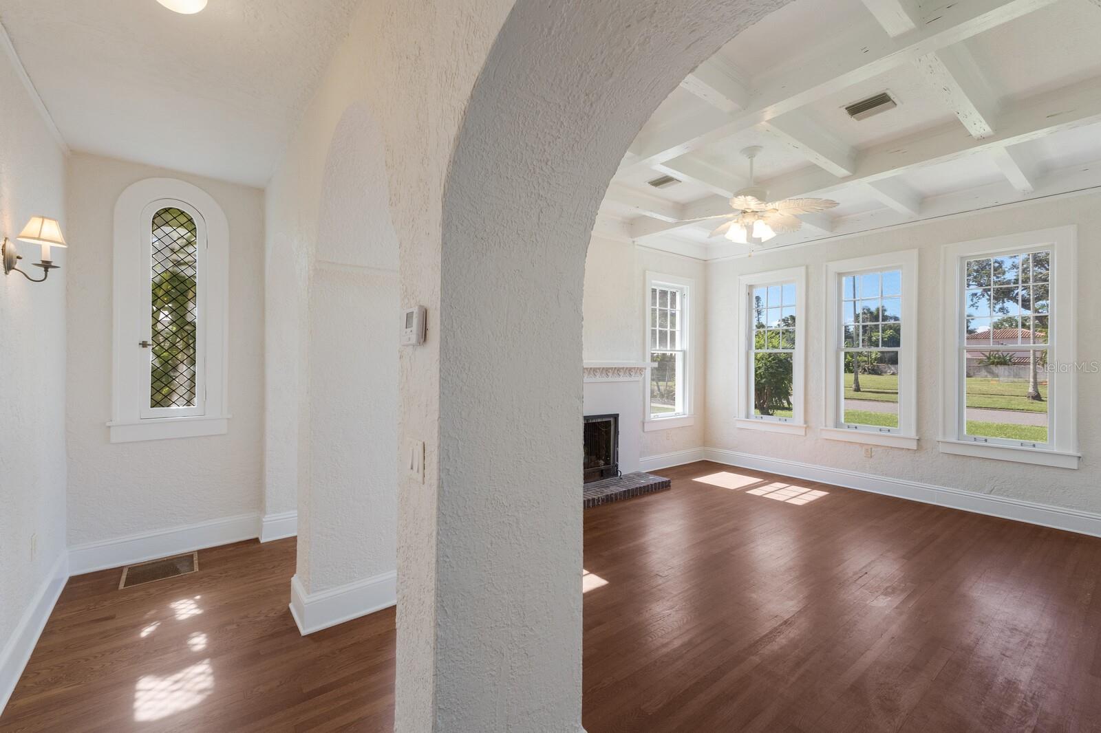 455 ACACIA DR — photo 17