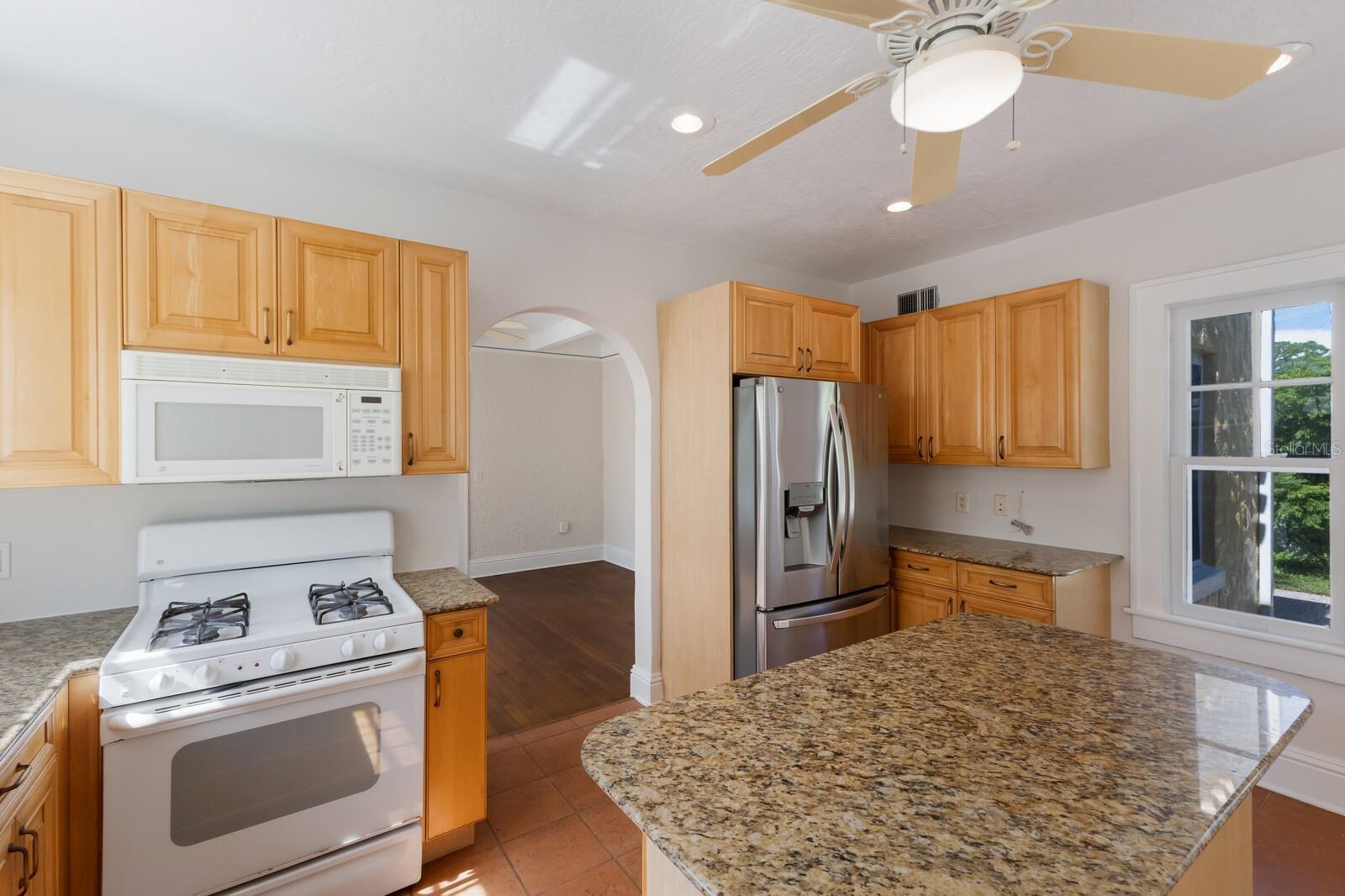 455 ACACIA DR — photo 26