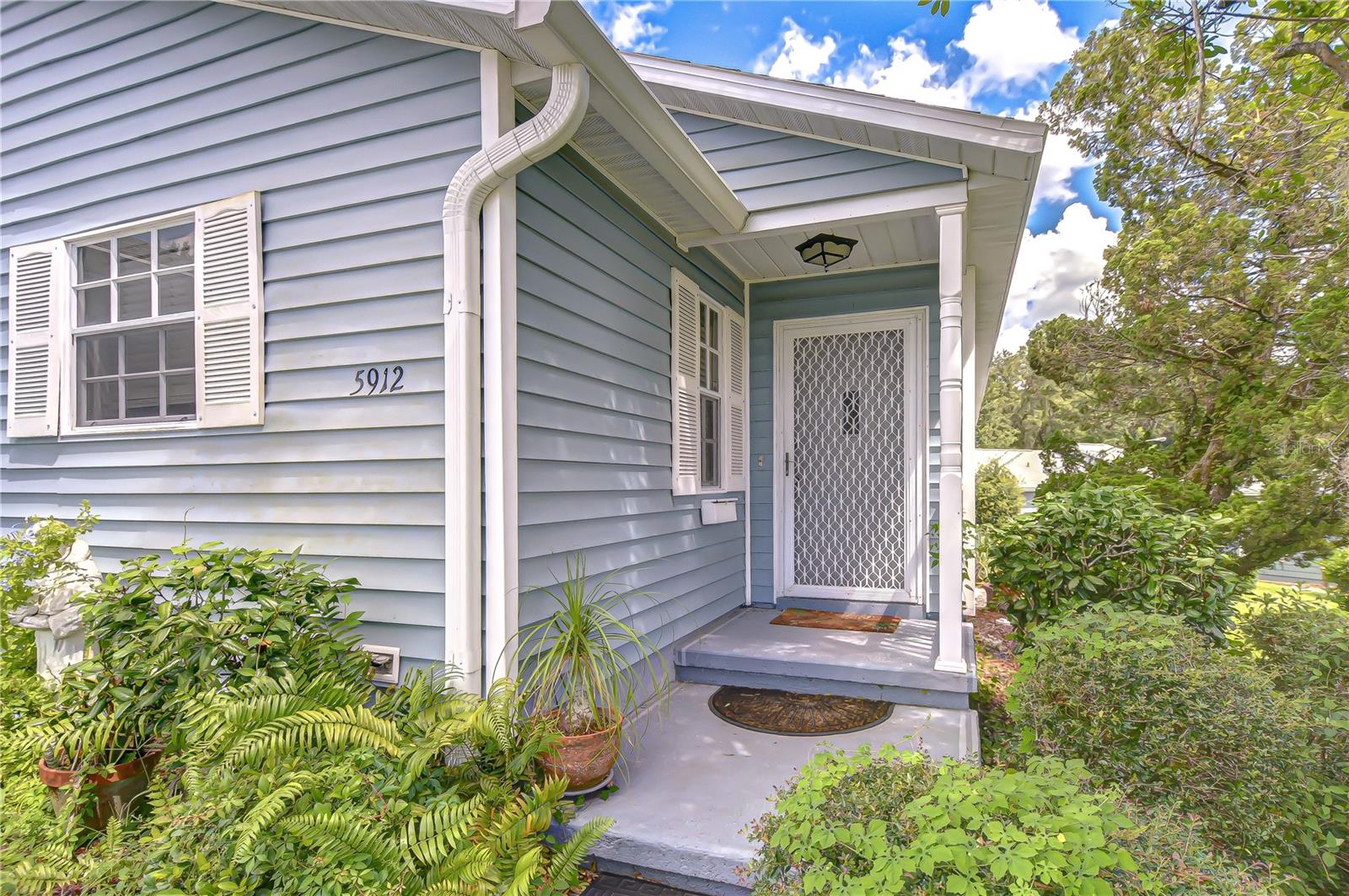 5912 NEWBERRY CT — photo 4