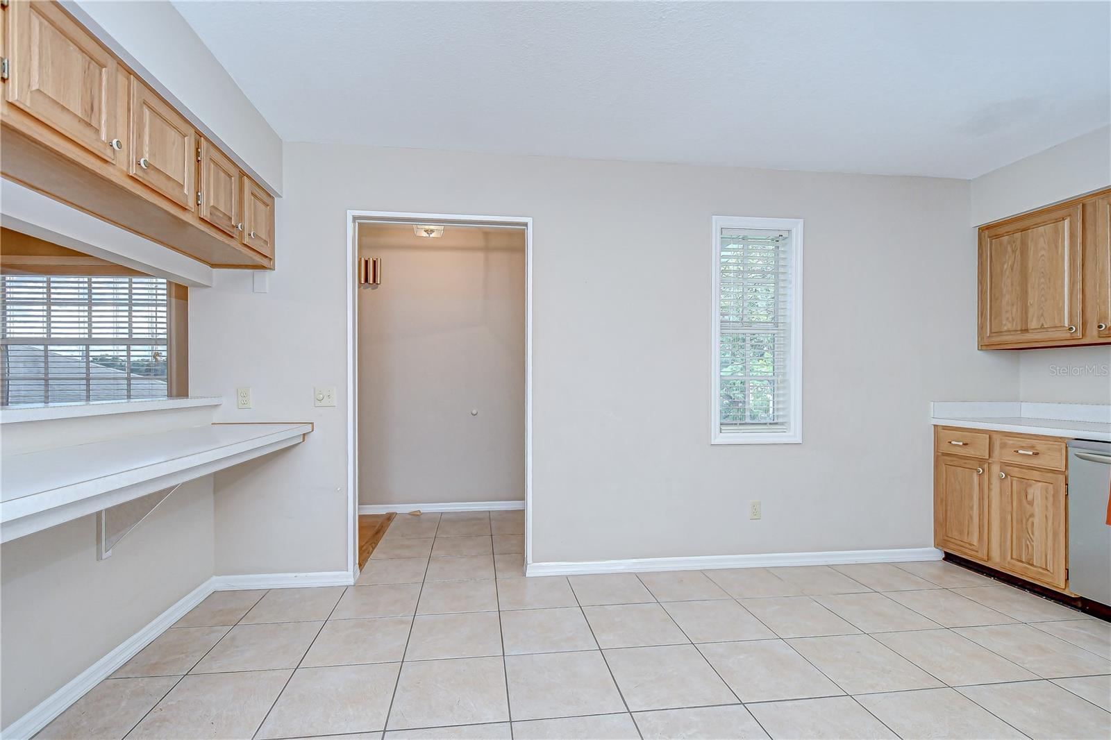 5912 NEWBERRY CT — photo 16