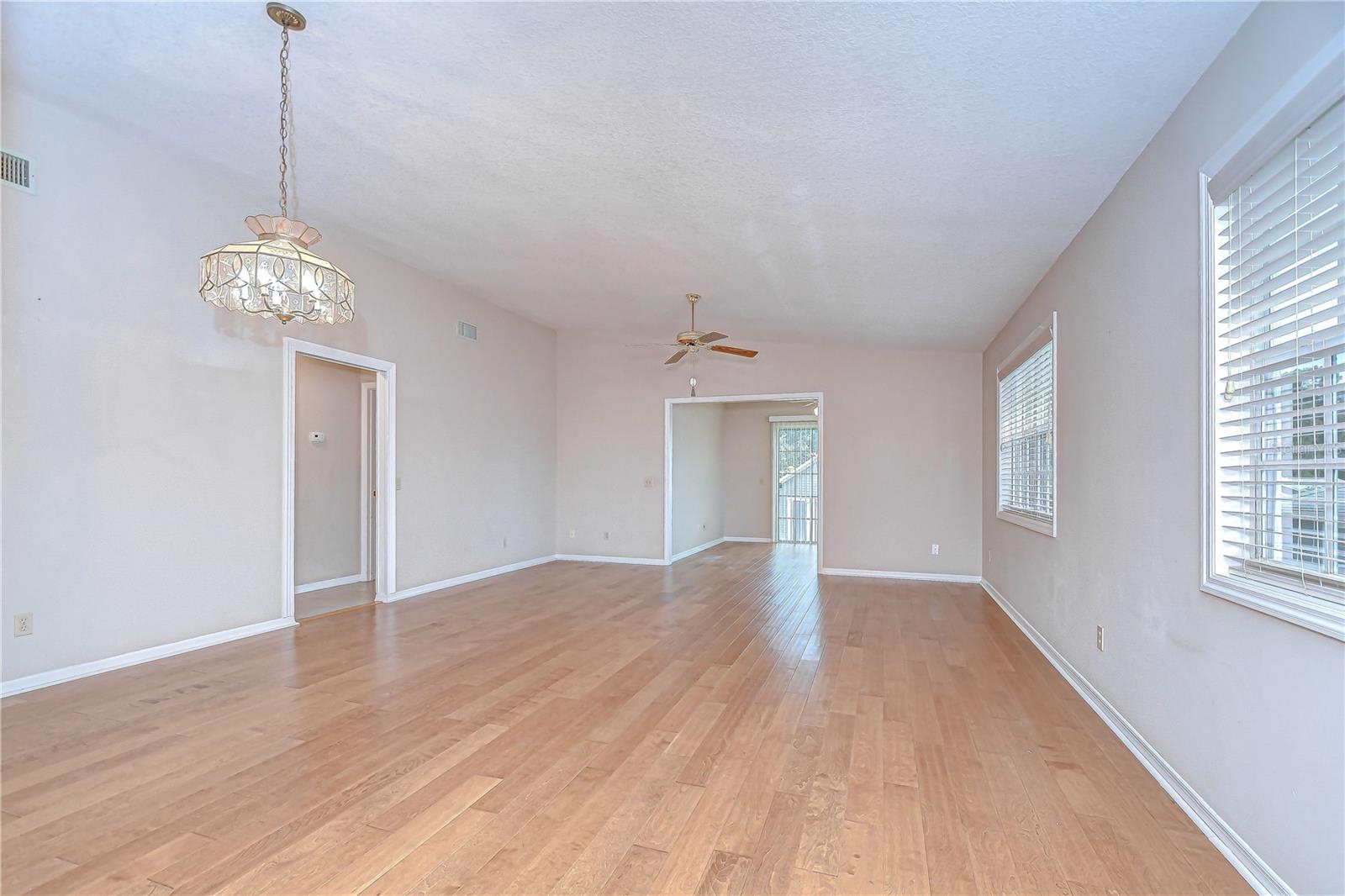 5912 NEWBERRY CT — photo 19