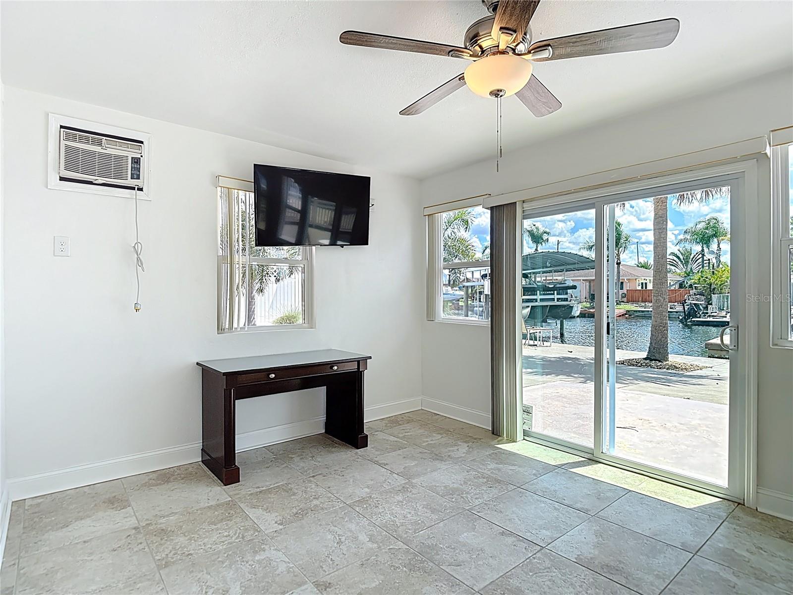 13816 VICTOR AVE — photo 26