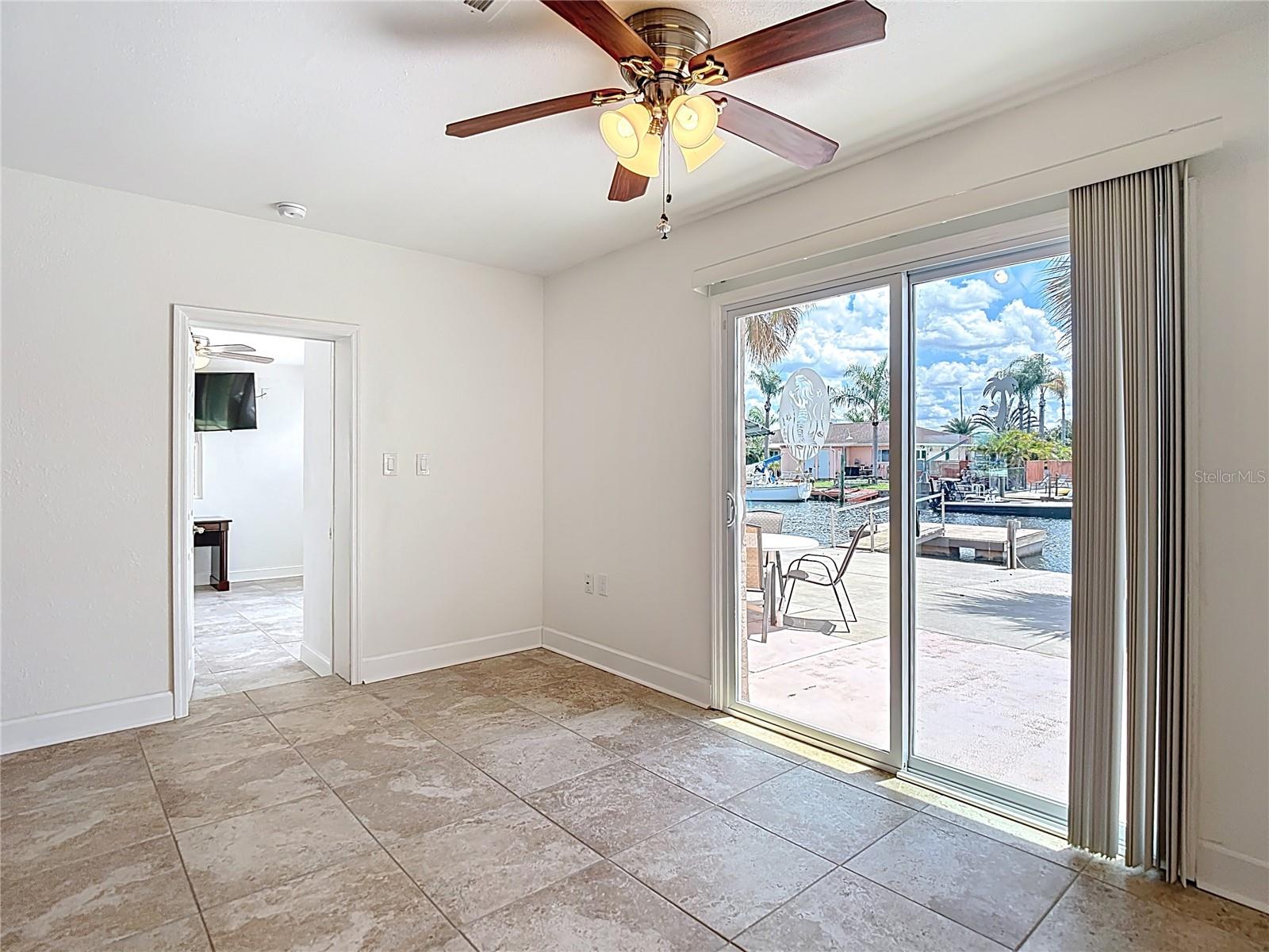 13816 VICTOR AVE — photo 27