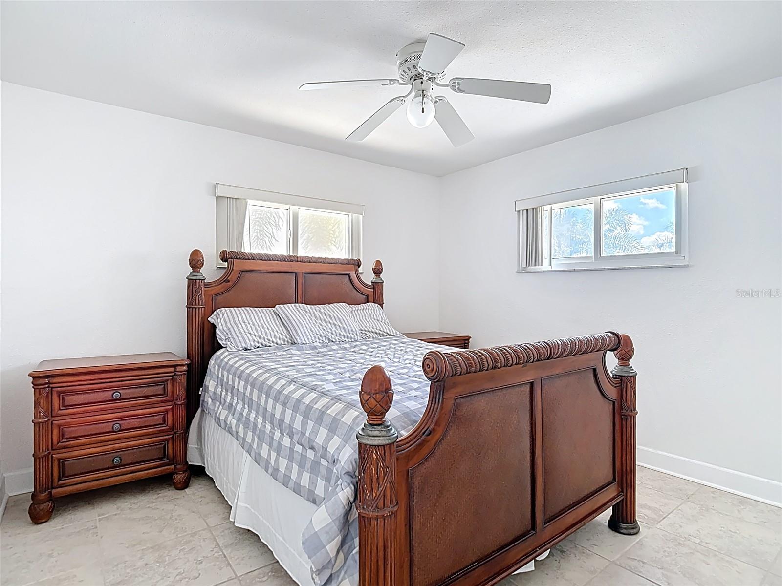 13816 VICTOR AVE — photo 11