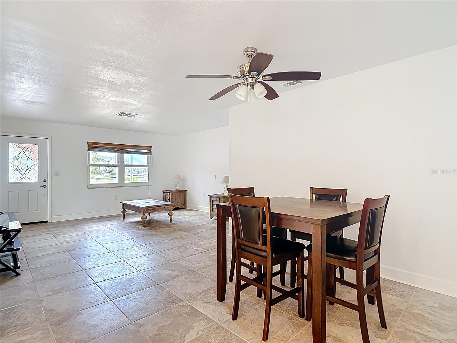 13816 VICTOR AVE — photo 40