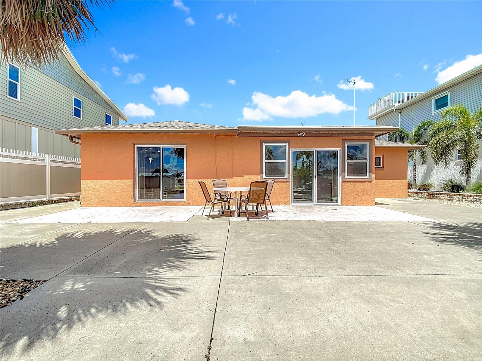 13816 VICTOR AVE — photo 68