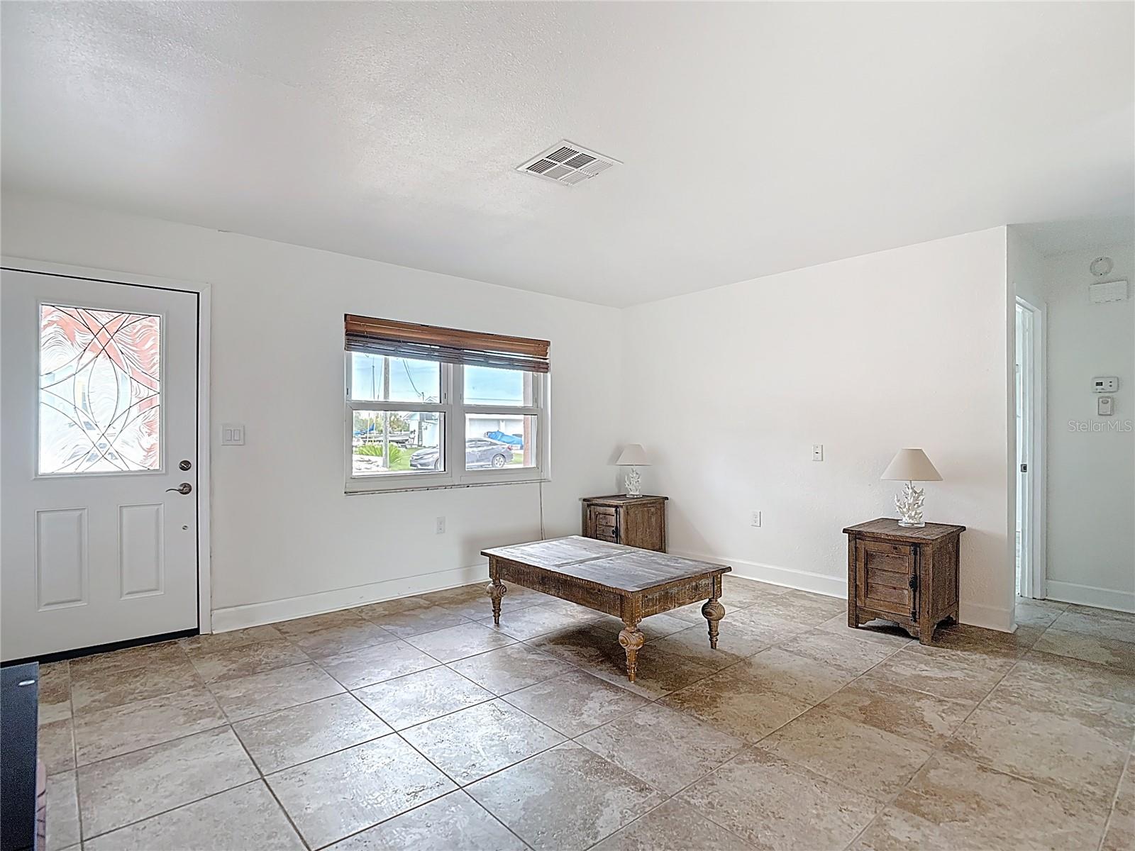 13816 VICTOR AVE — photo 6