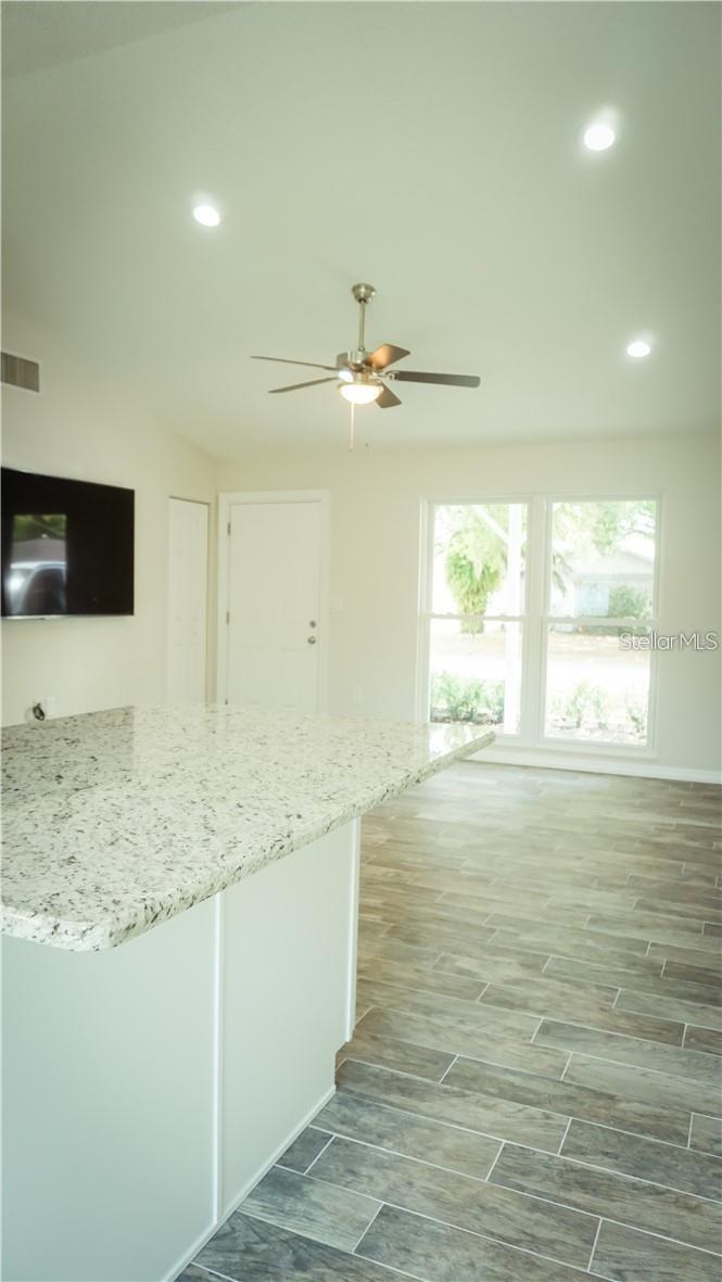 3409 VIDAL ST — photo 5