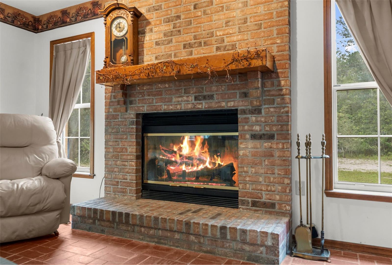17131 DALBERG DR — photo 4