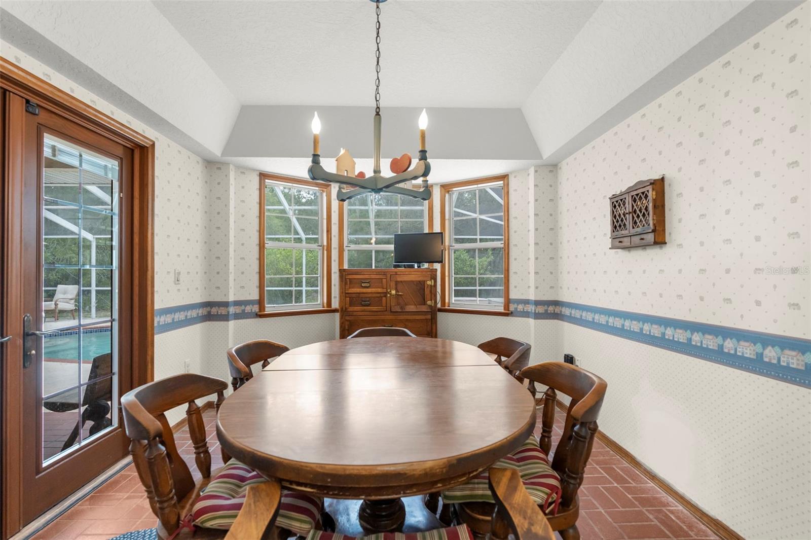 17131 DALBERG DR — photo 21